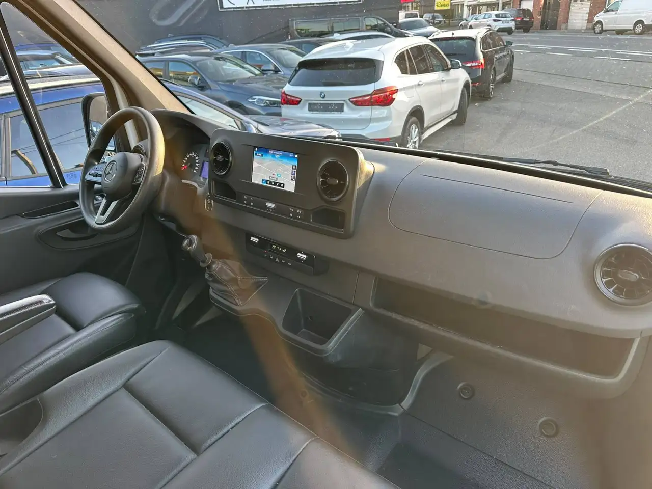 Mercedes-Benz Sprinter - 10