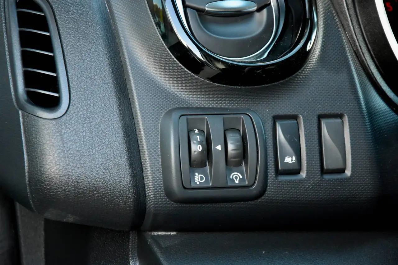 Renault Trafic - 10