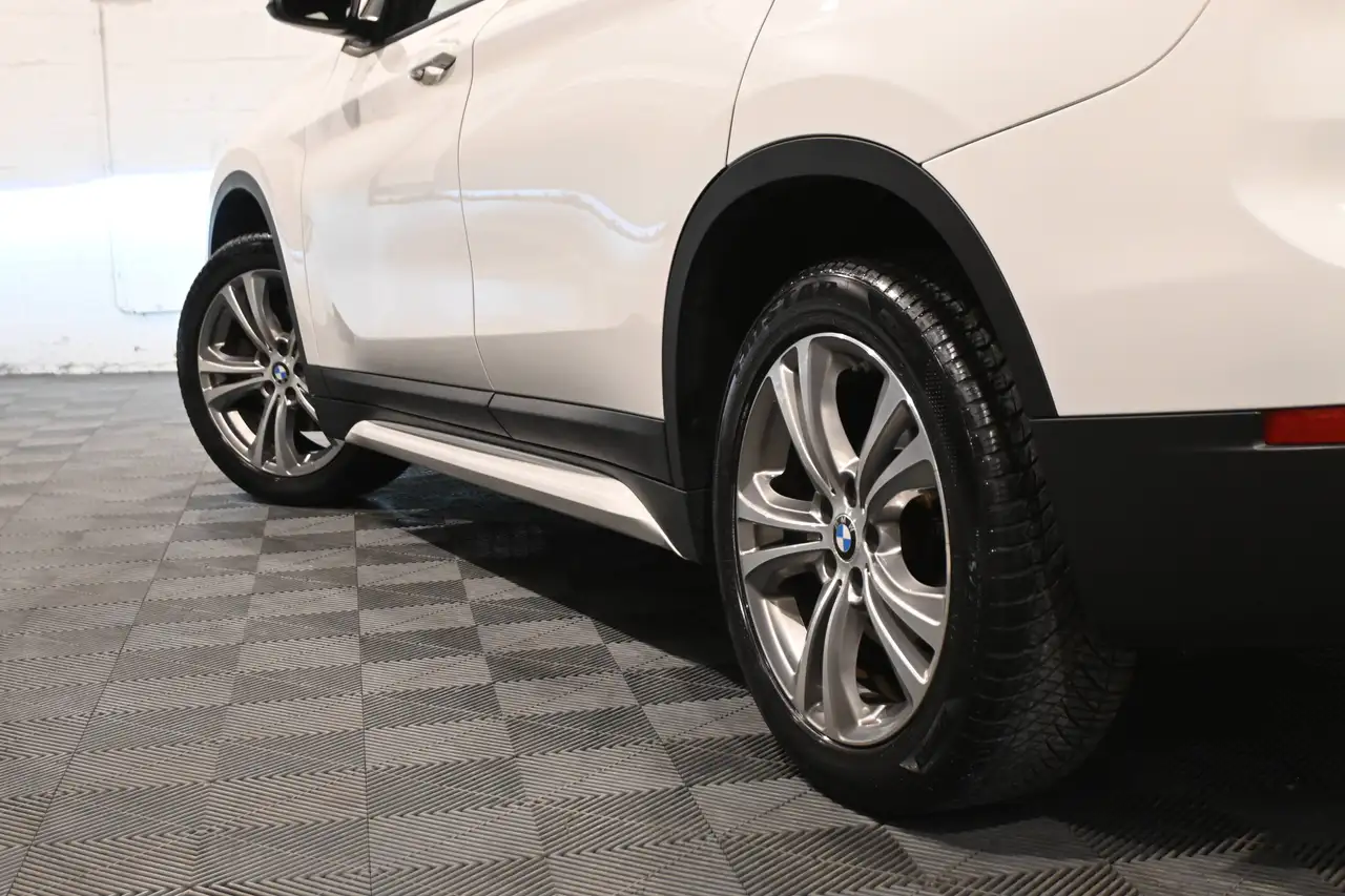 BMW X1 - 10