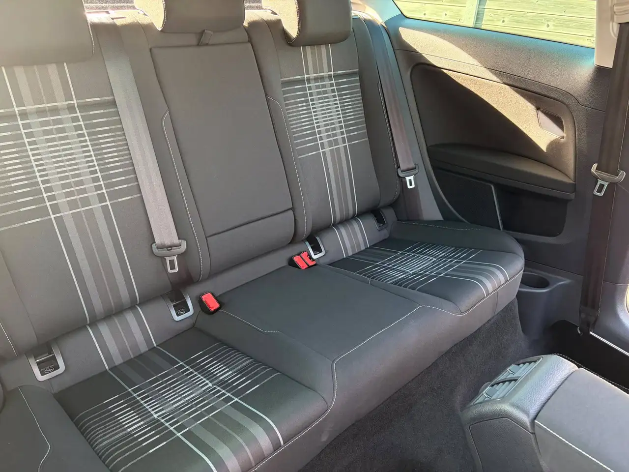 Volkswagen Golf - 10