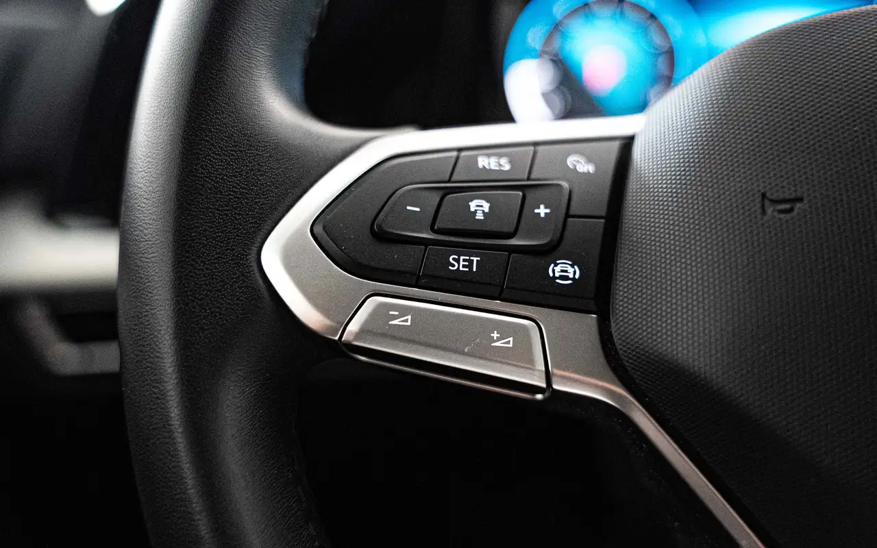 Volkswagen Golf - 12