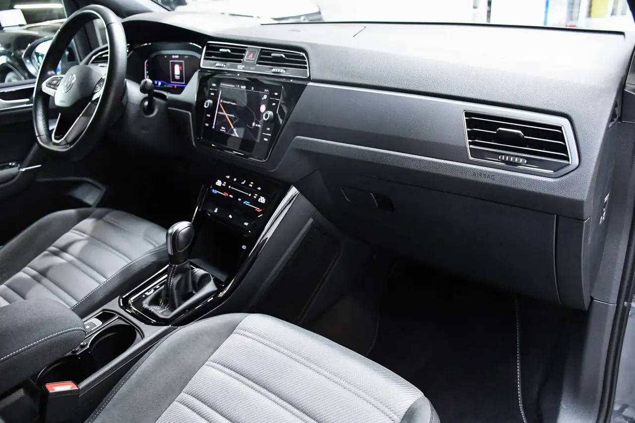 Volkswagen Touran - 7