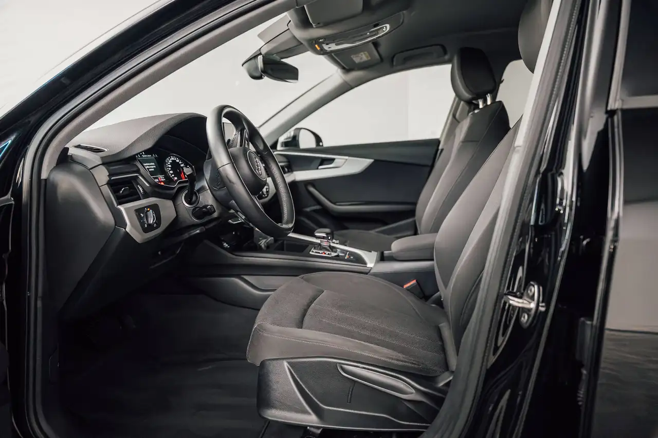Audi A4 - 12