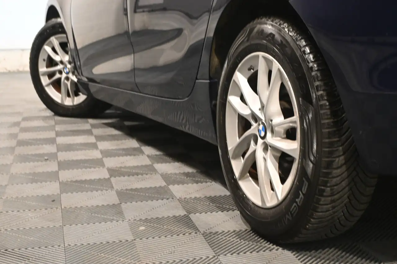 BMW 216 - 9