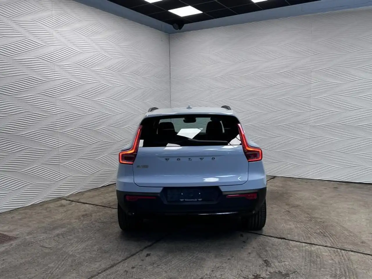 Volvo EX40 - 9