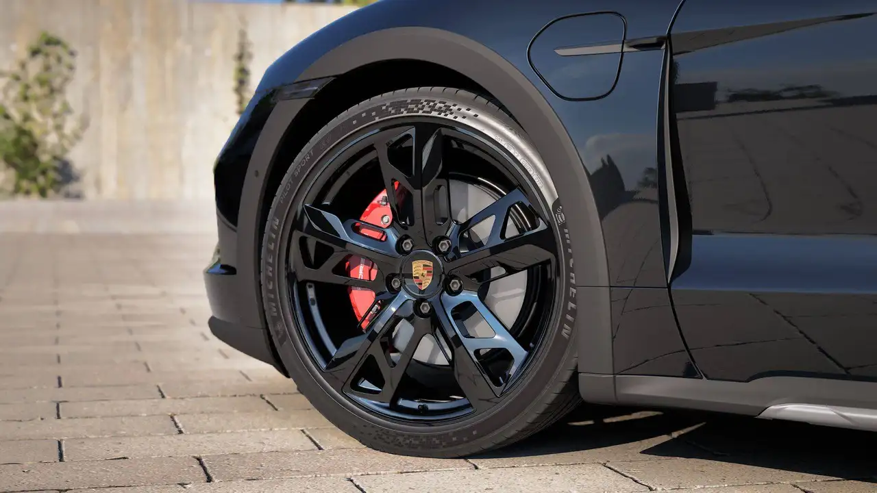 Porsche Taycan - 5