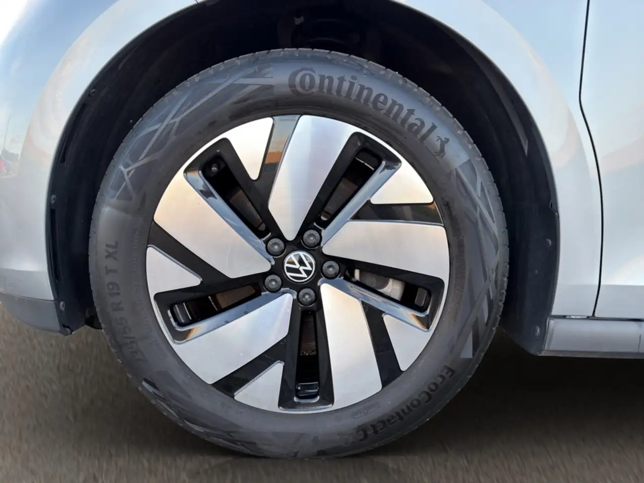 Volkswagen ID. Buzz - 10