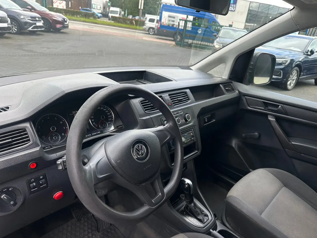 Volkswagen Caddy - 7