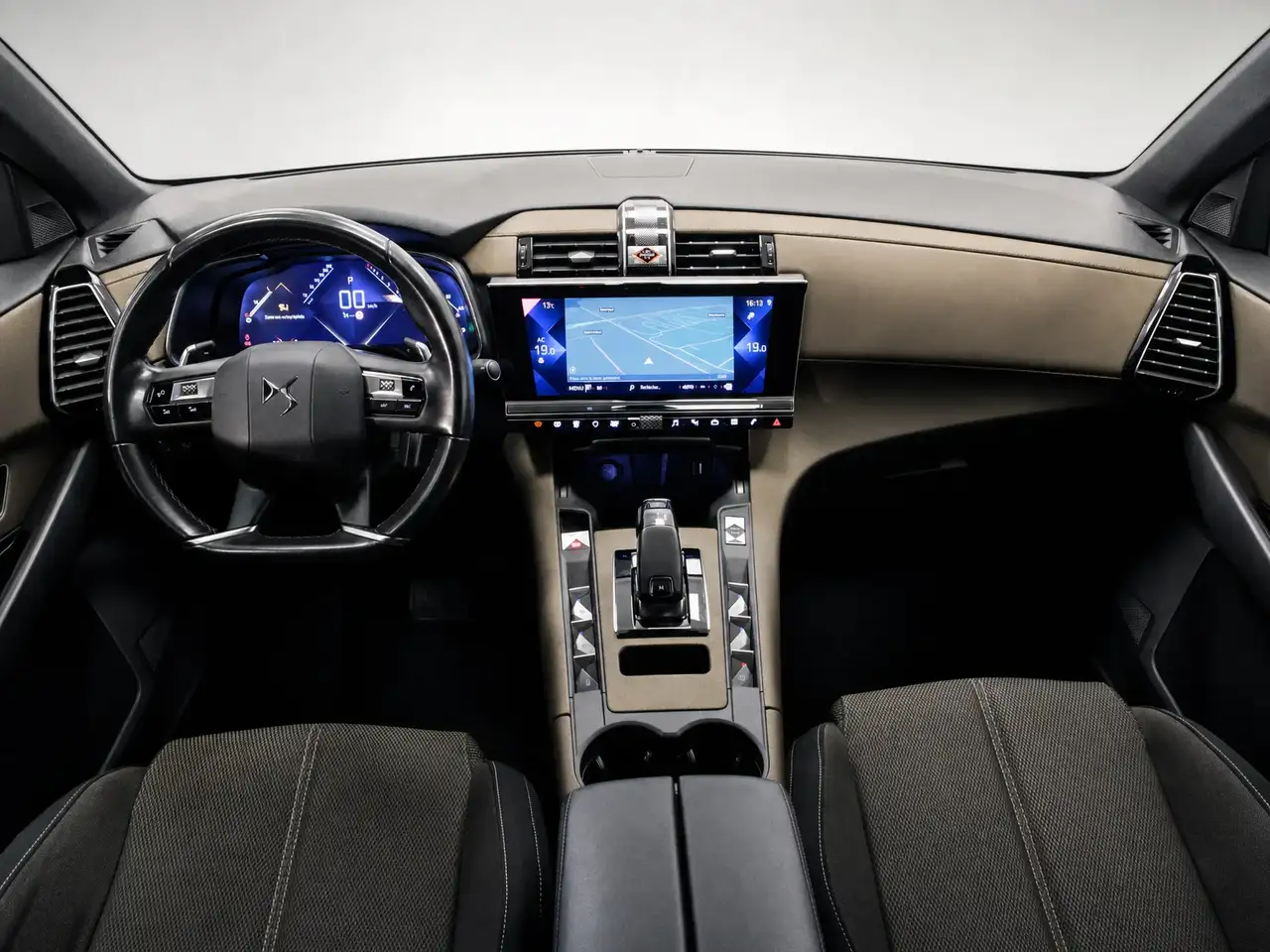 DS Automobiles DS 7 Crossback - 10