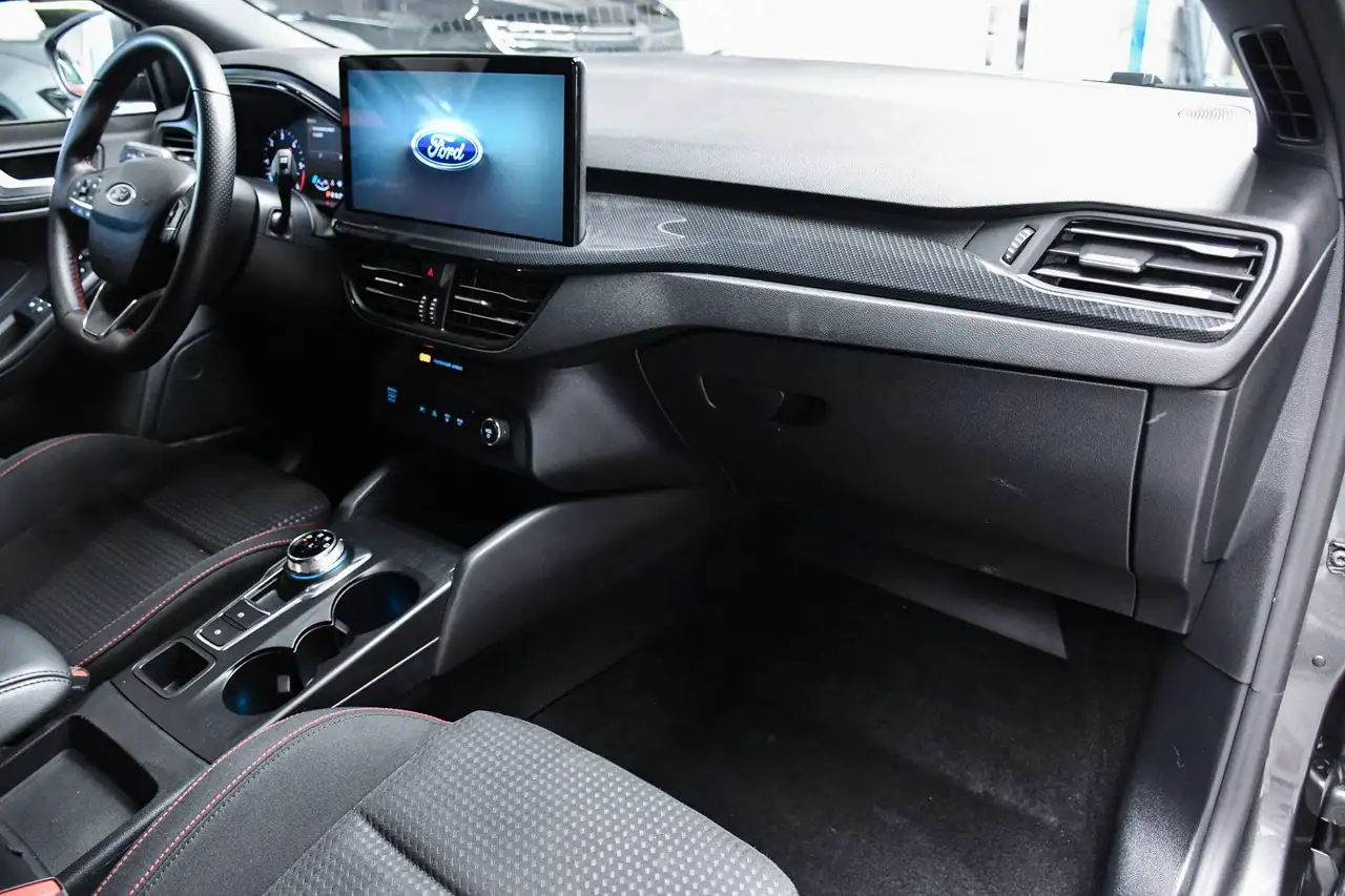 Ford Focus - 7