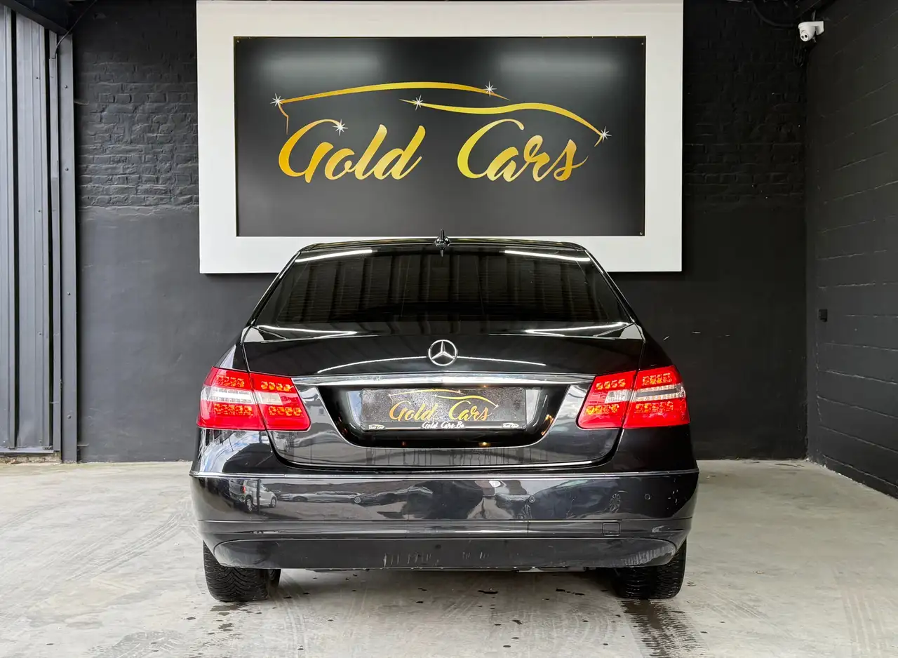 Mercedes-Benz E 200 - 5