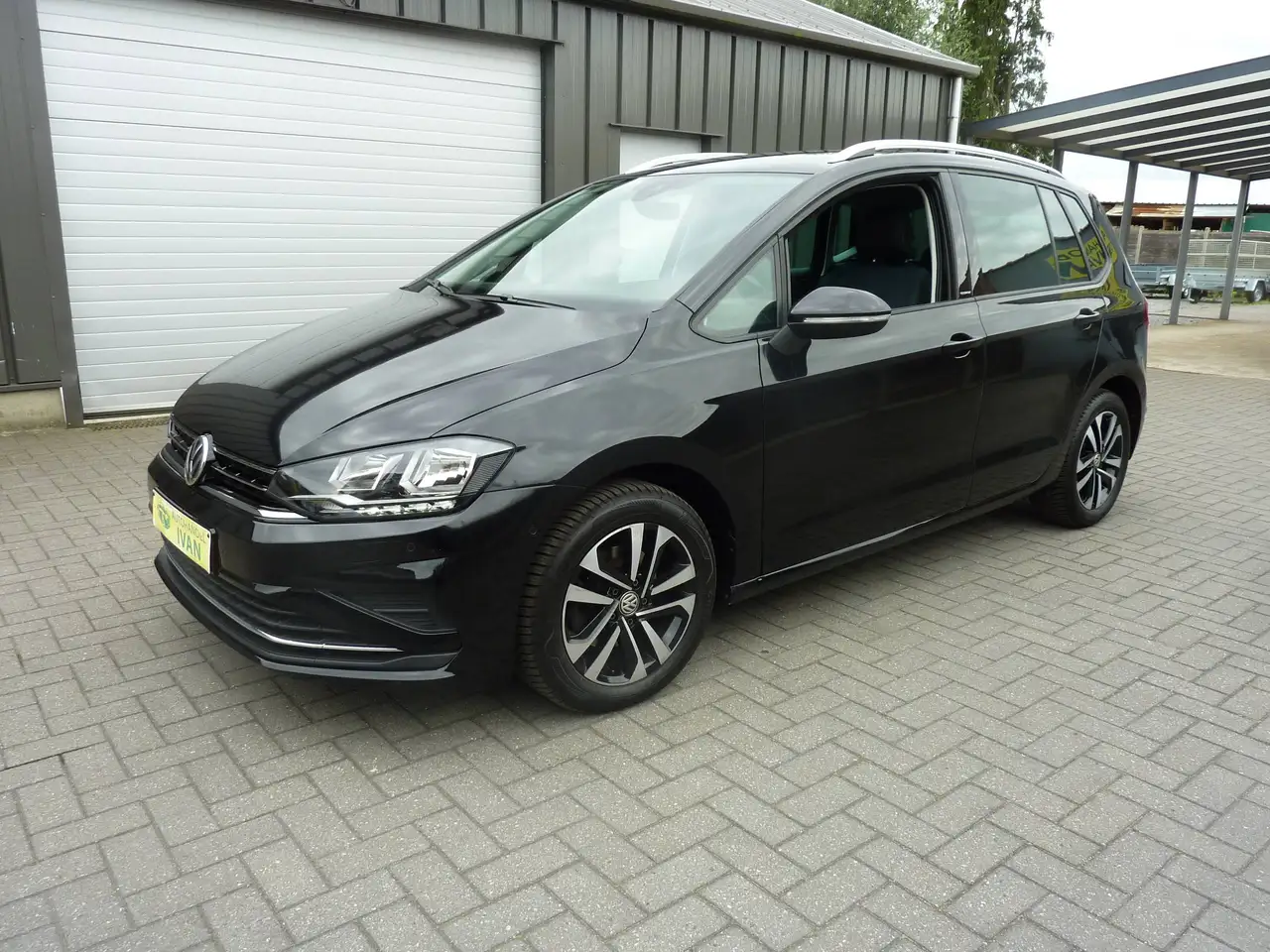 Volkswagen Golf Sportsvan - 3