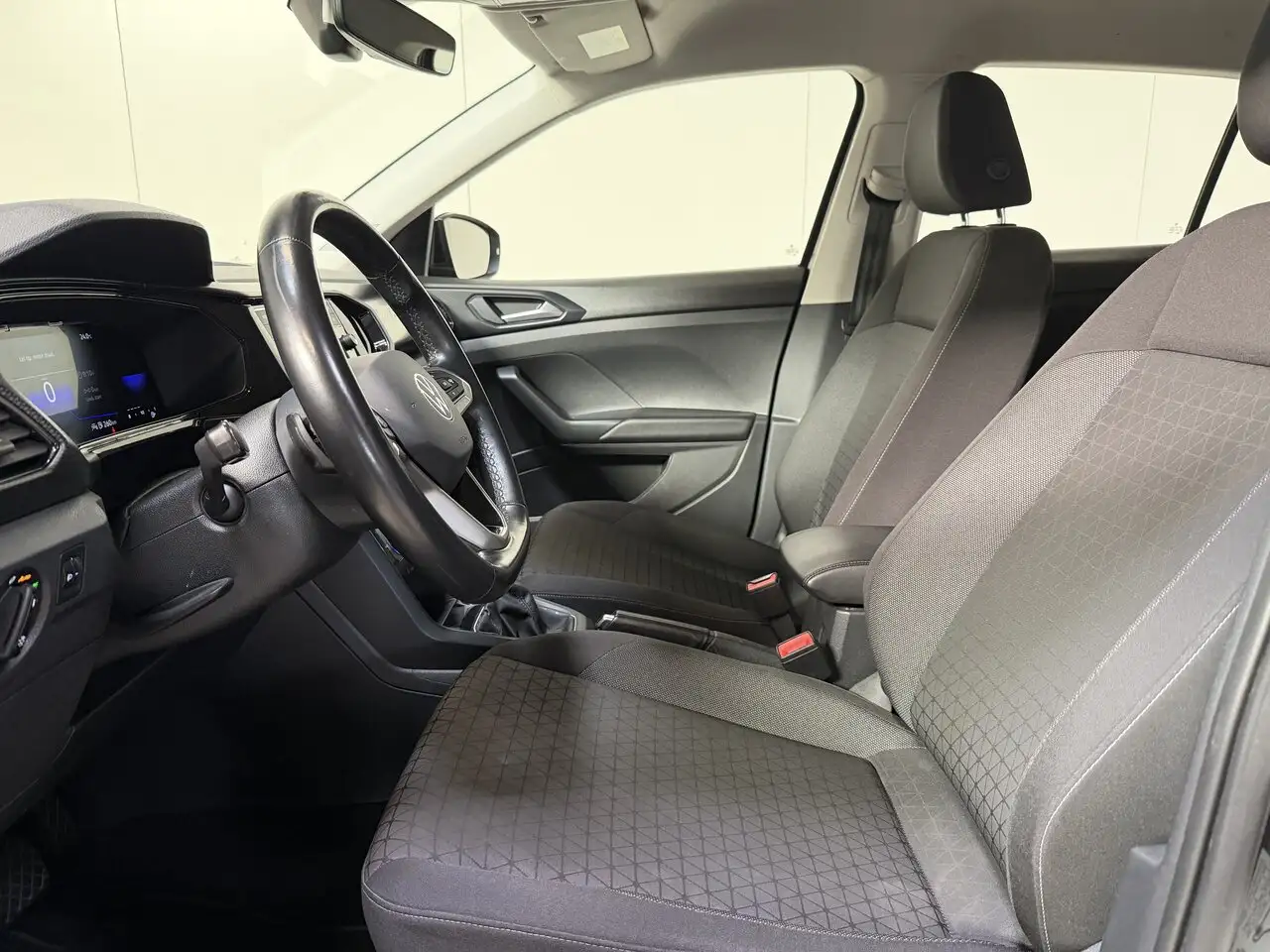 Volkswagen T-Cross - 8