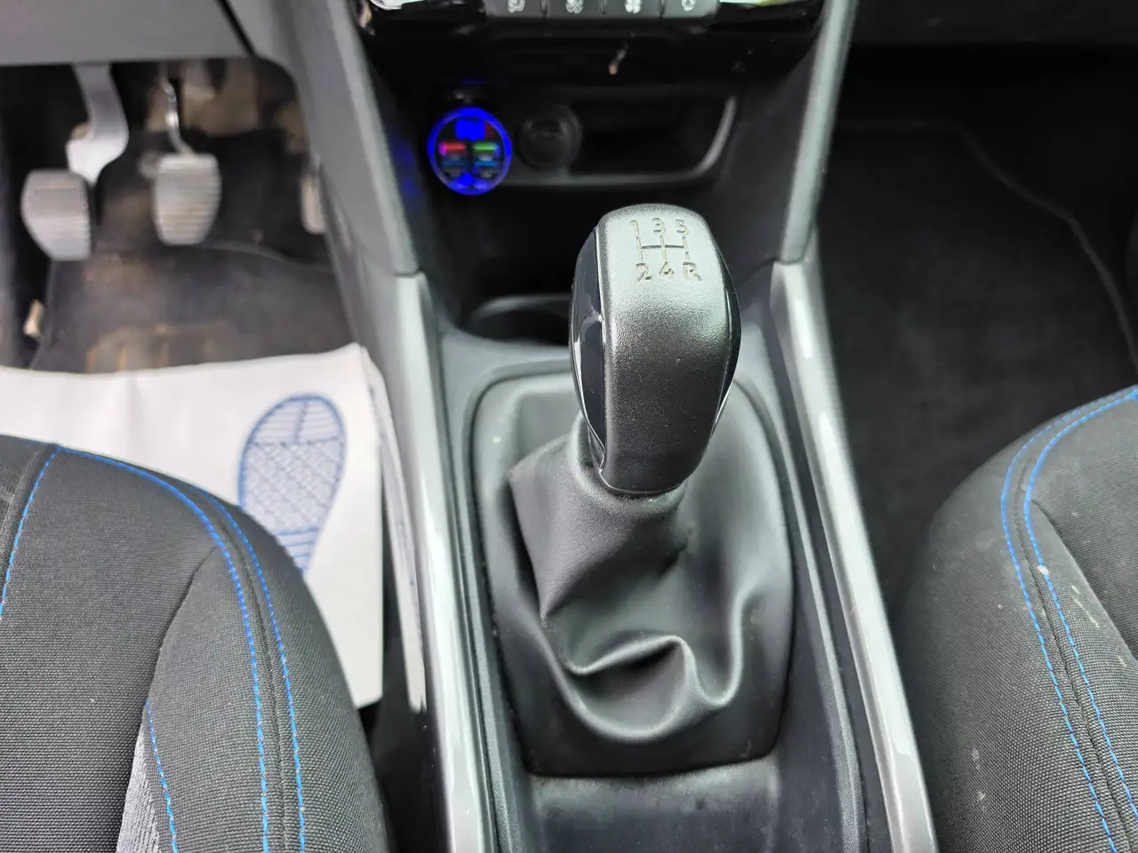 Peugeot 2008 - 12