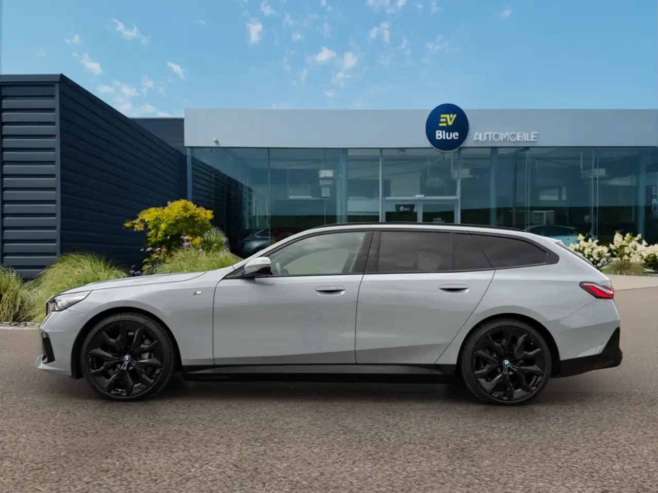 BMW i5 - 3