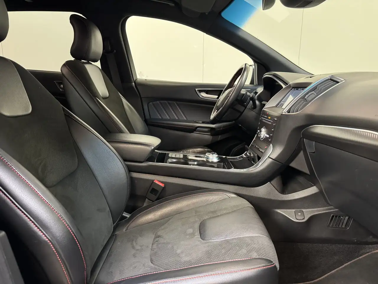 Ford Edge - 2