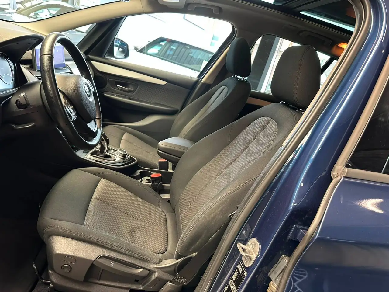 BMW 218 - 5