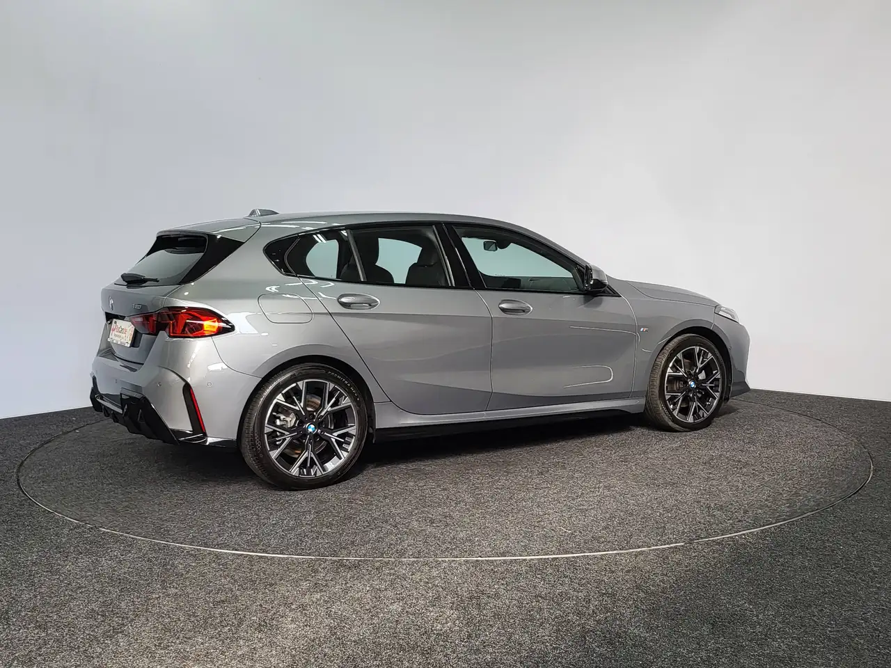 BMW 120 - 6