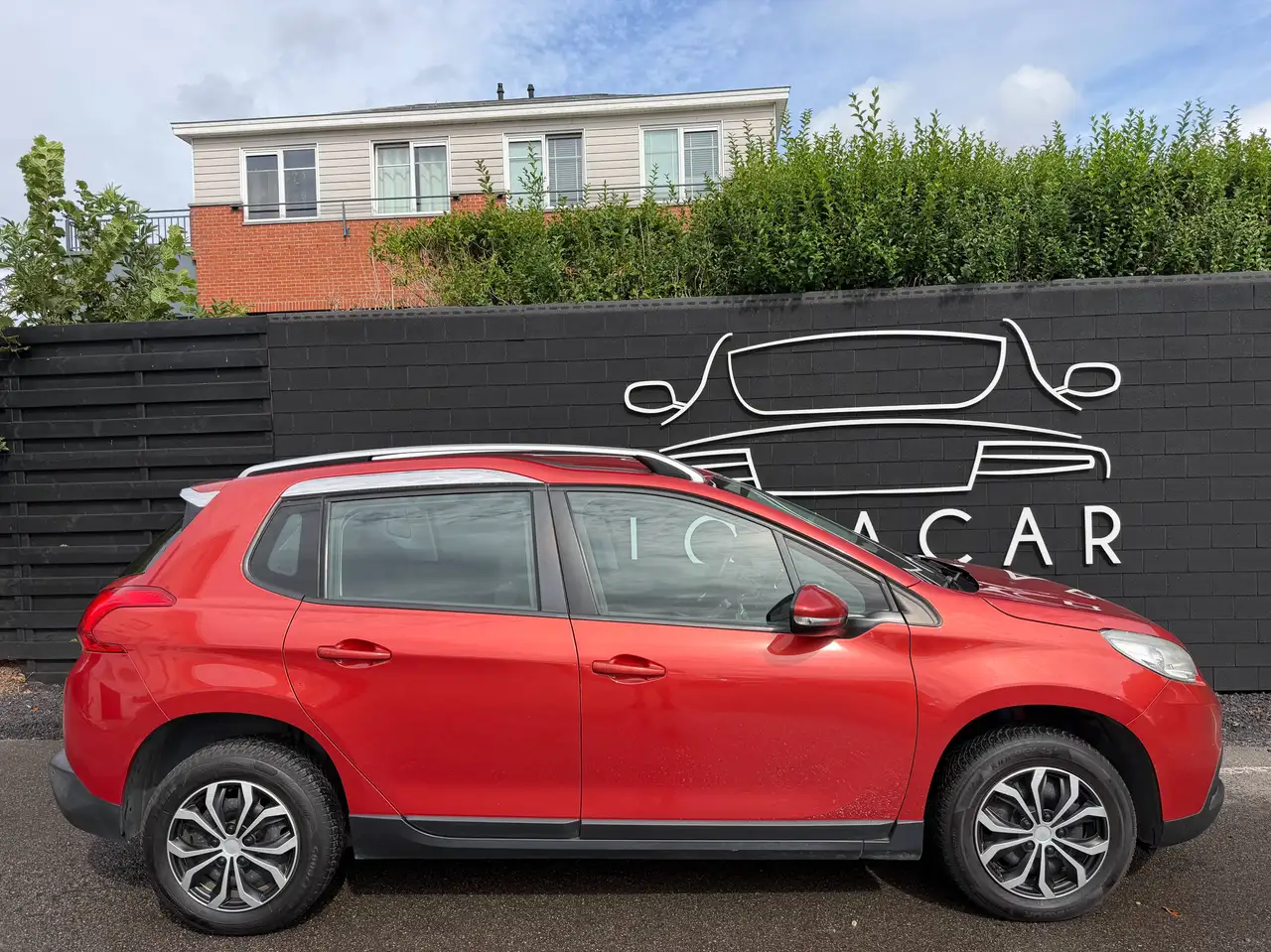 Peugeot 2008 - 6