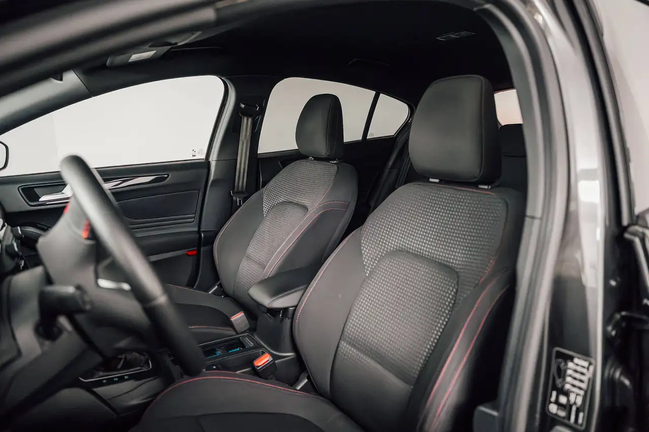Ford Focus - 11