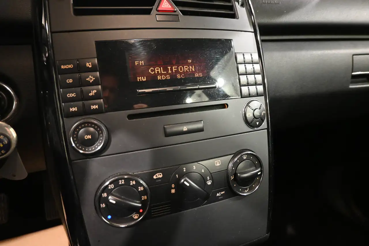 Mercedes-Benz A 180 - 12