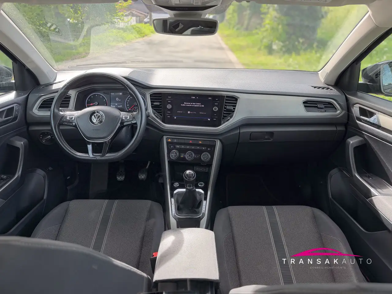 Volkswagen T-Roc - 11