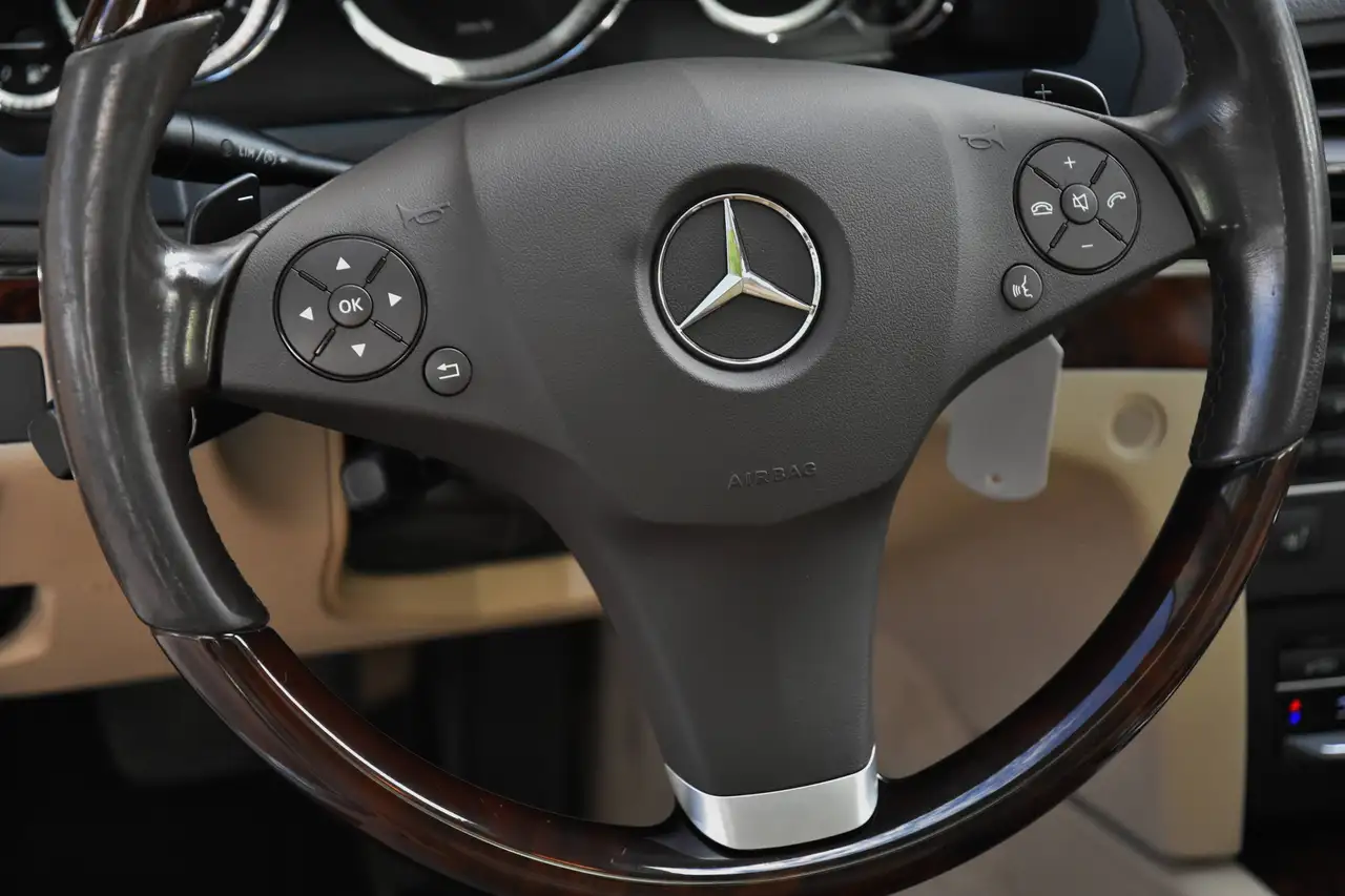 Mercedes-Benz E 220 - 11