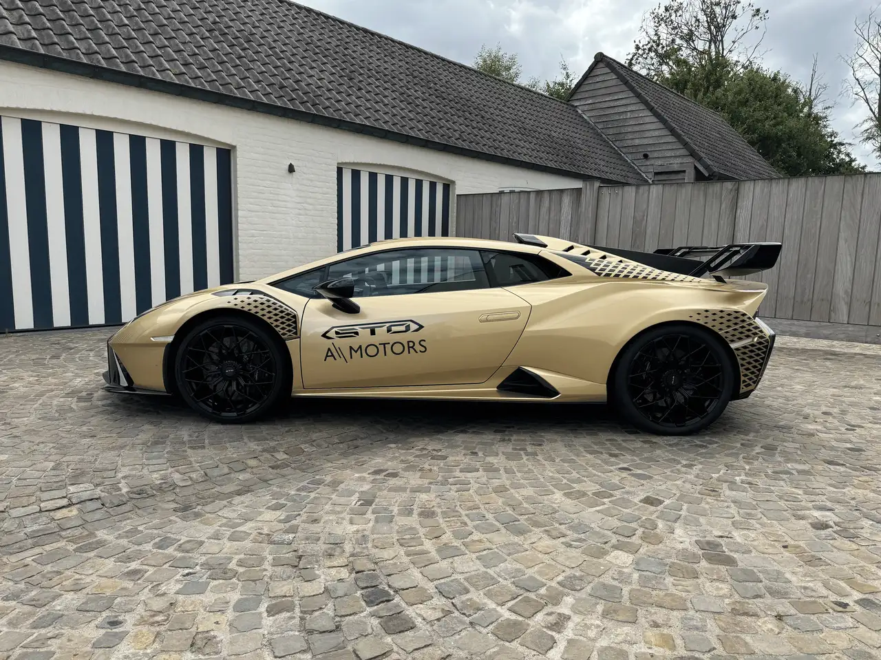 Lamborghini Huracán - 4