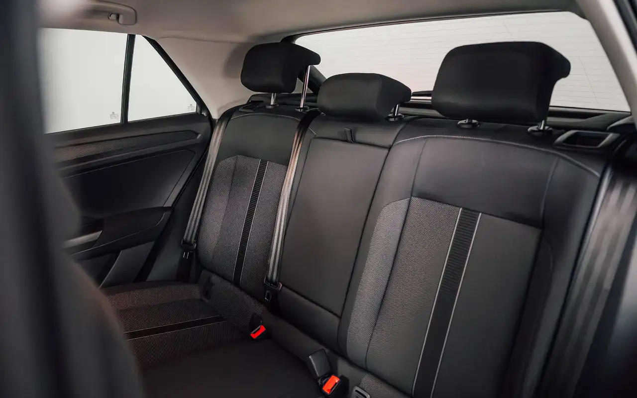 Volkswagen T-Roc - 8