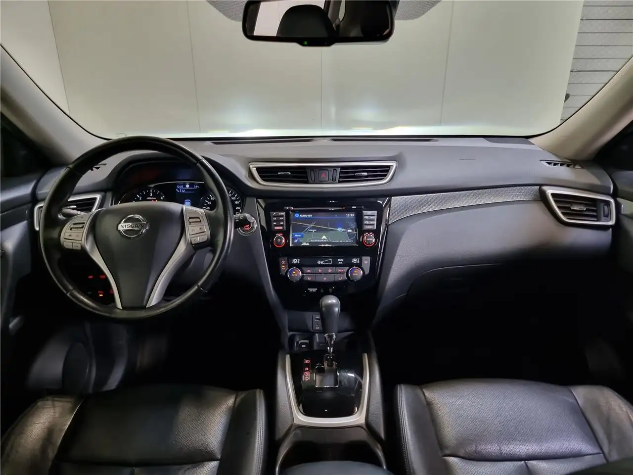 Nissan X-Trail - 12