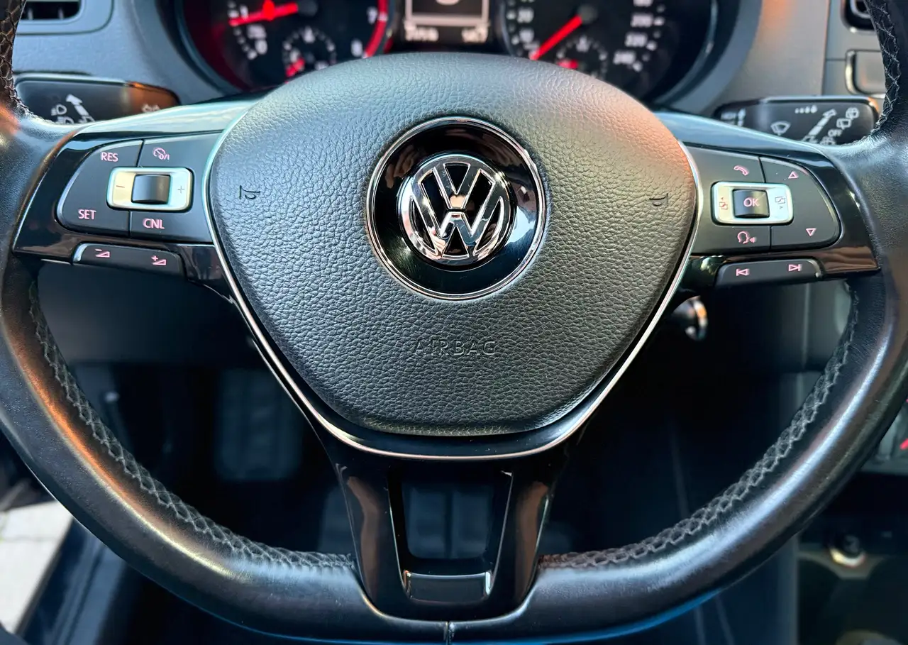 Volkswagen Polo - 11