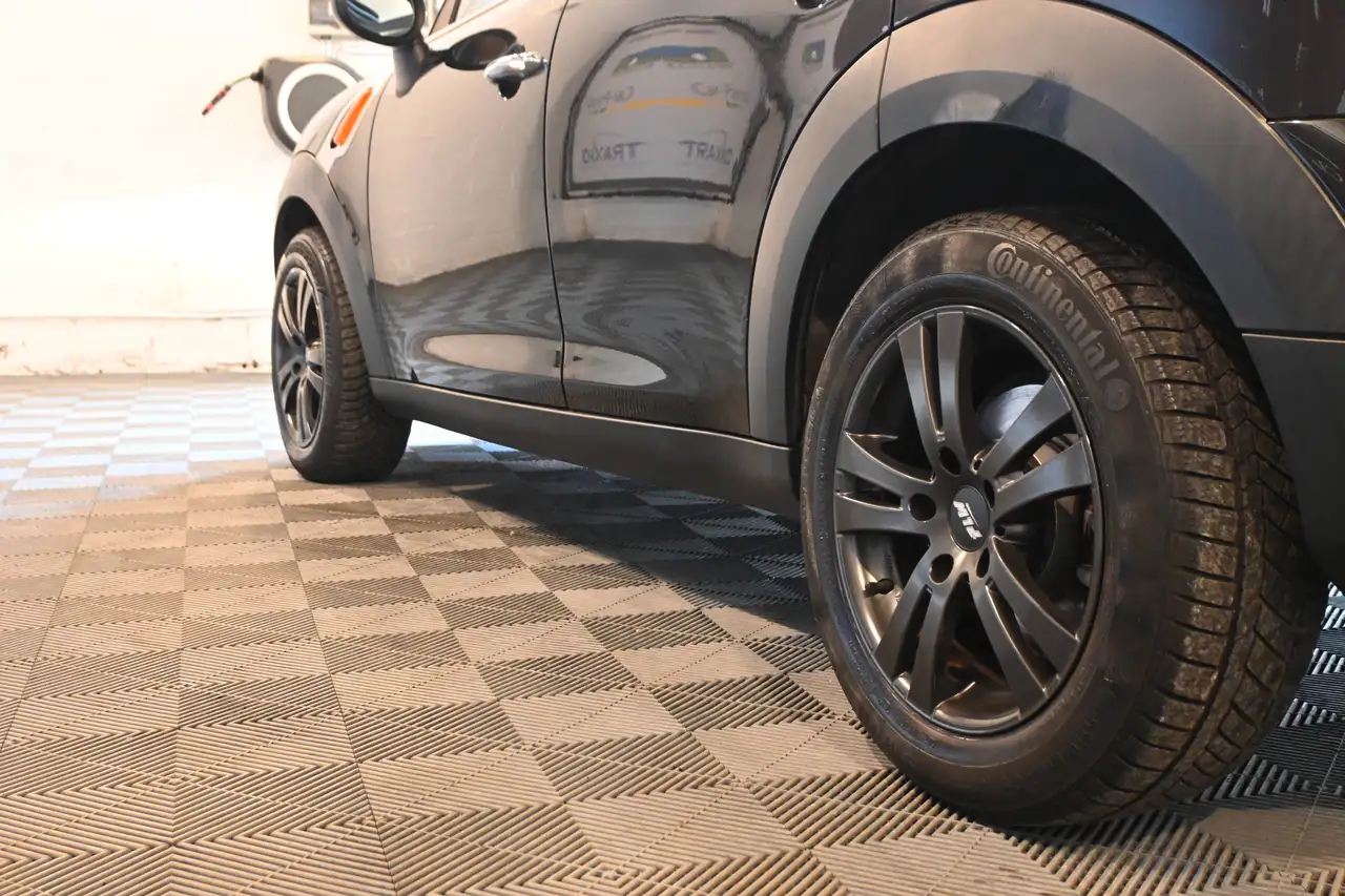 MINI Cooper D Countryman - 8
