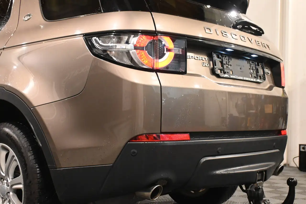 Land Rover Discovery Sport - 8