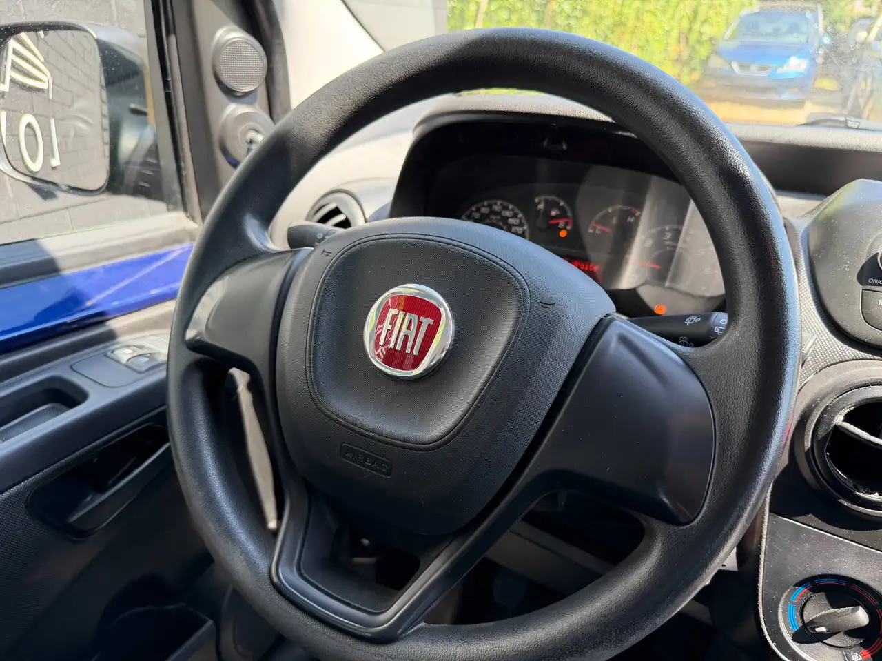Fiat Qubo - 12