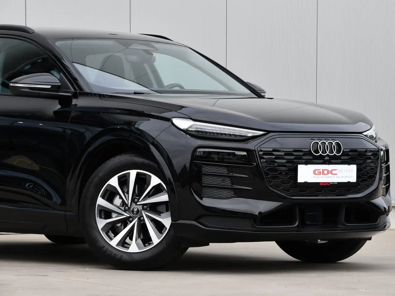 Audi Q6 e-tron - 9