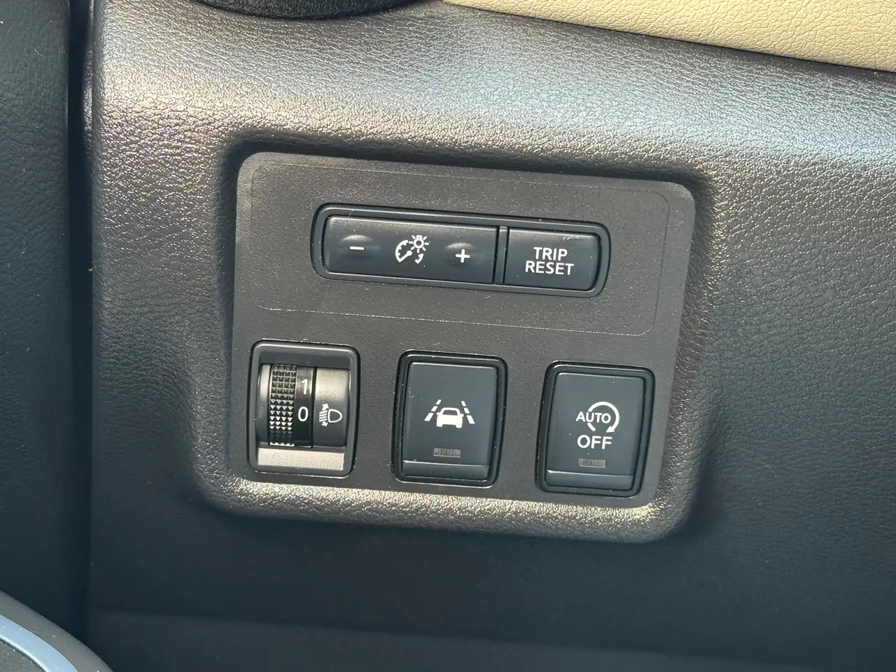 Nissan Micra - 12
