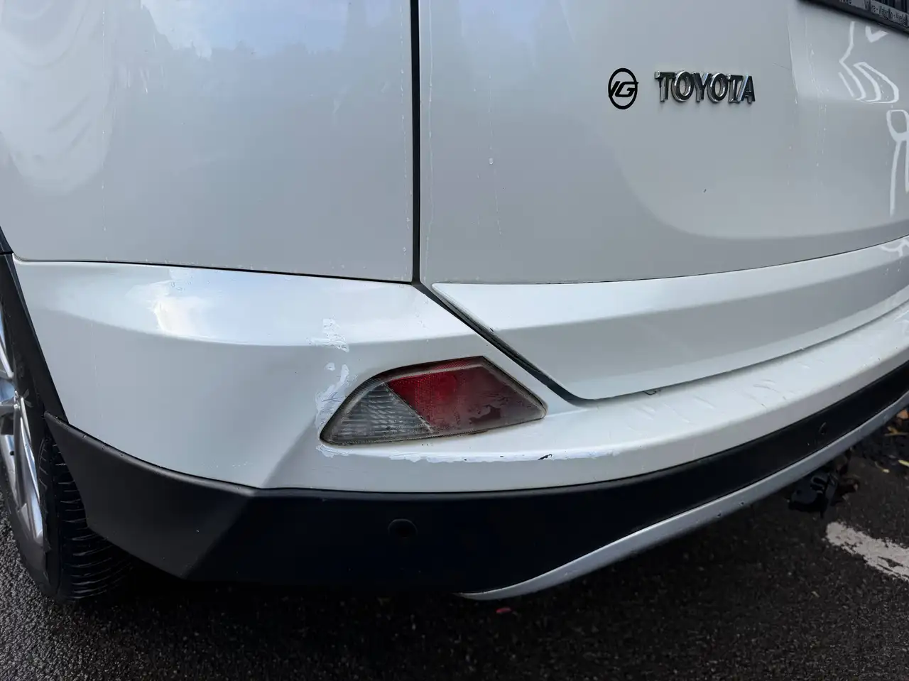Toyota RAV4 - 5