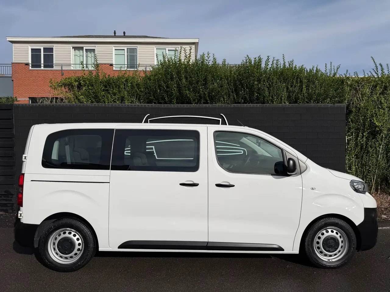 Peugeot Traveller - 5
