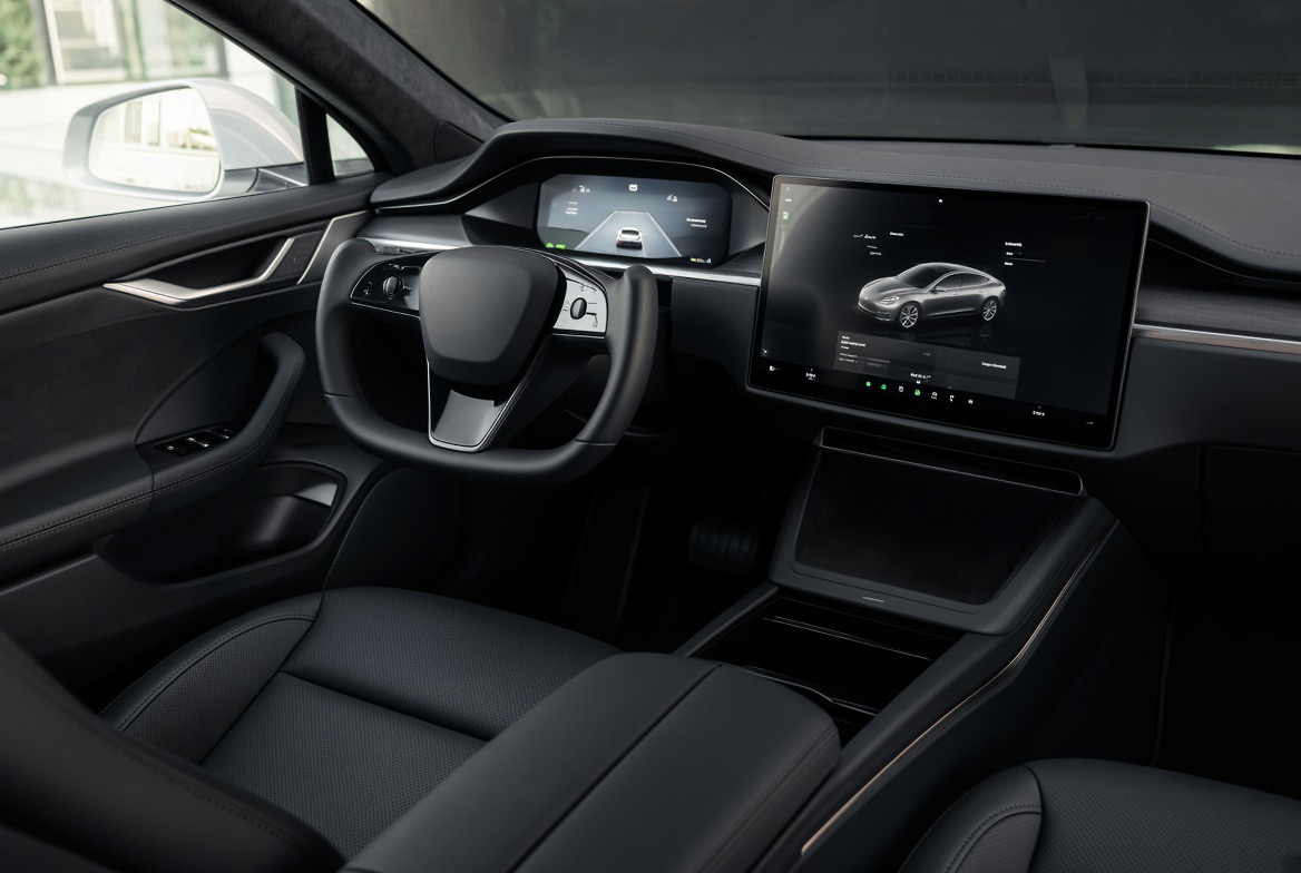Tesla Model S - 8