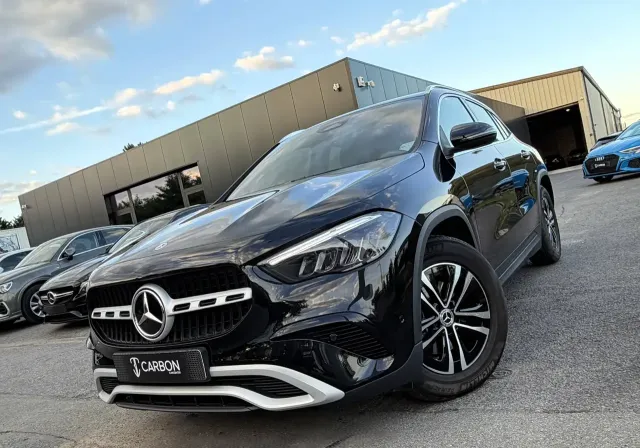 Mercedes-Benz GLA 180