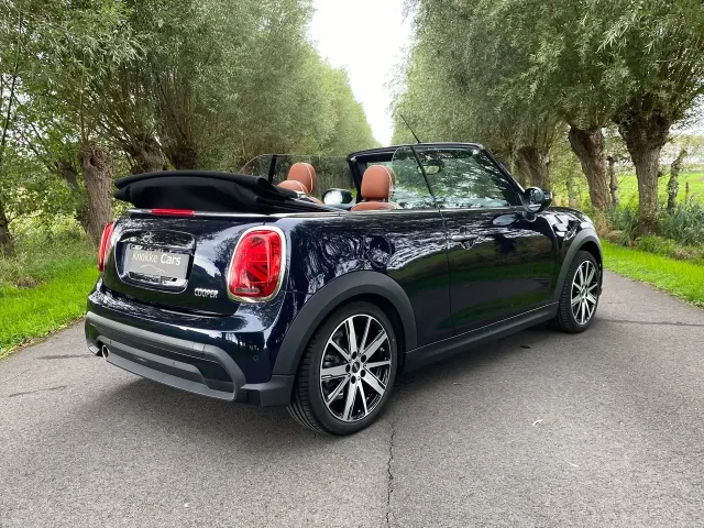 MINI Cooper Cabrio