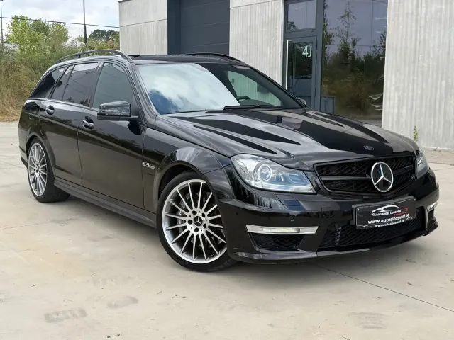 Mercedes-Benz C 63 AMG