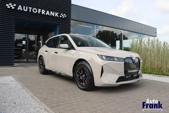BMW iX