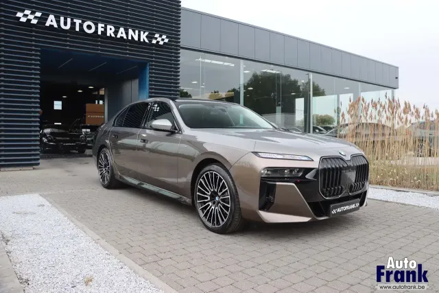 BMW 740