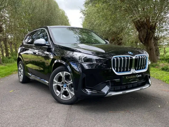 BMW iX1