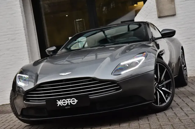 Aston Martin DB11