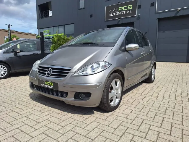Mercedes-Benz A 180