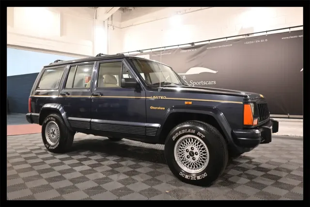Jeep Cherokee