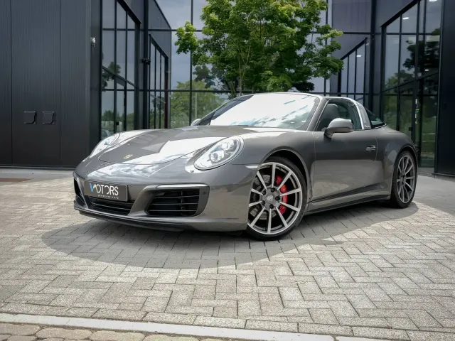 Porsche 991