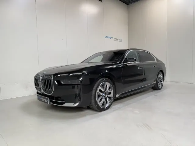 BMW 750